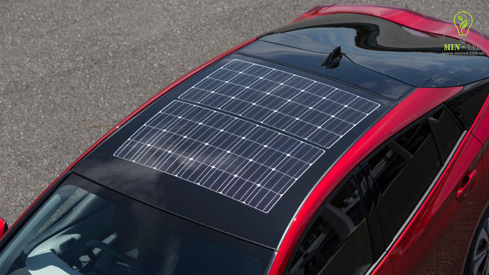 Năng lượng mặt trời ứng dụng với phương tiện giao thông
