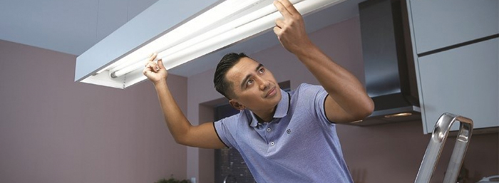 Bạn có thể tự lắp đặt đèn LED âm trần ngay tại nhà với "cách lắp đèn LED Rạng Đông của MinLED"