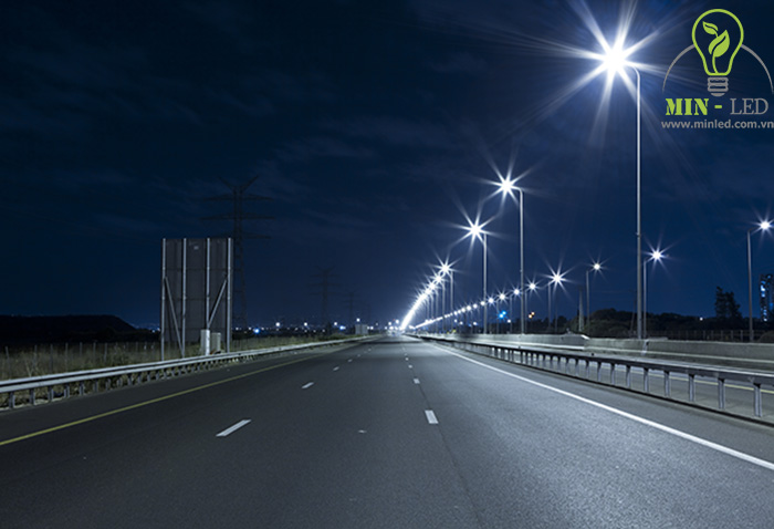 Đèn đường LED Rạng Đông 150W chiếu sáng đường cao tốc -1
